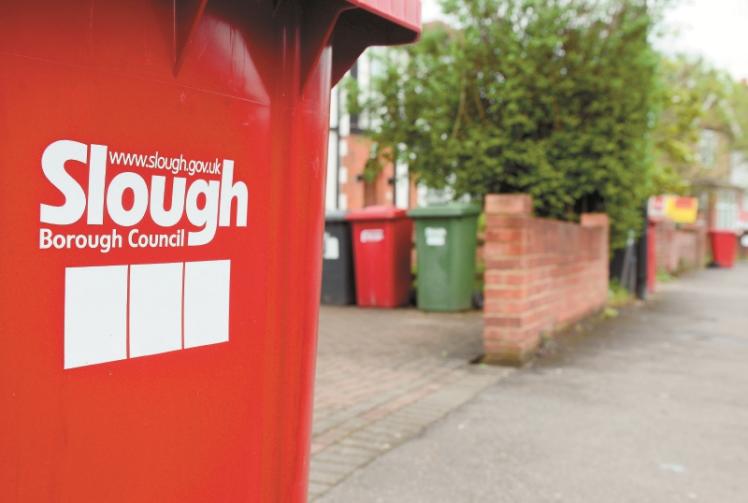 Petitions against Slough's fortnightly bin collections fetch thousands of signatures Photo 1