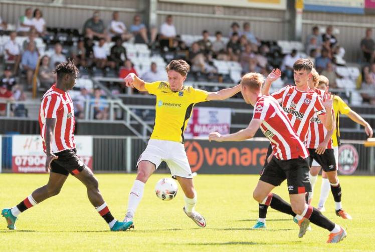 Maidenhead United get one over Brentford in blistering conditions