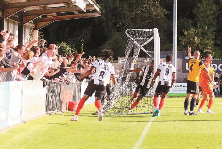 Maidenhead United dig in to topple Cards and claim third home win of the season
