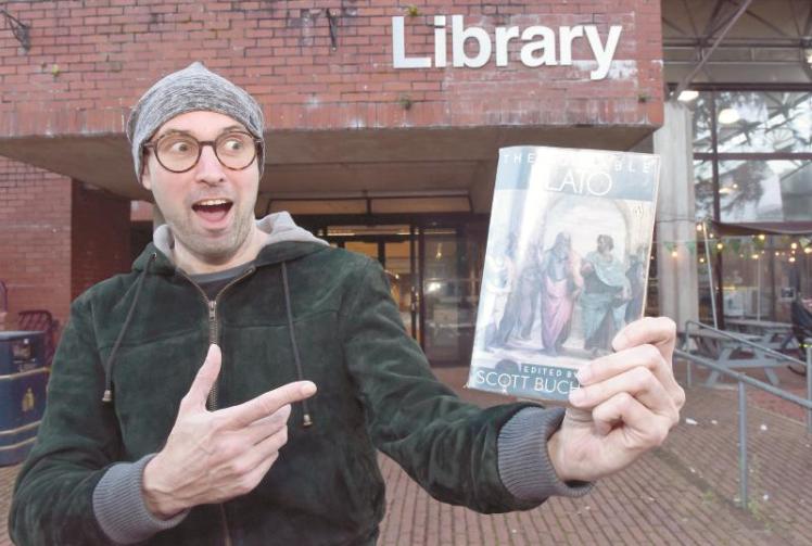 Maidenhead man returns library book 25 years overdue