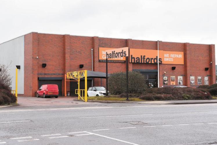 Slough council agrees to sell Halfords superstore to pay off debts