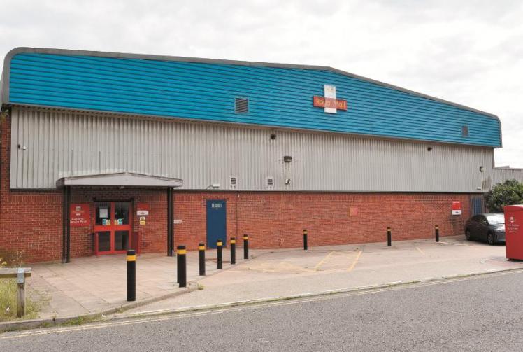 Royal Mail cuts opening hours at Maidenhead Delivery Office