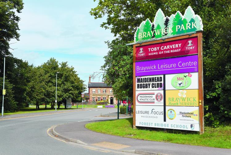 Royal Borough cabinet to discuss Maidenhead United move again as rival petitions gather signatures