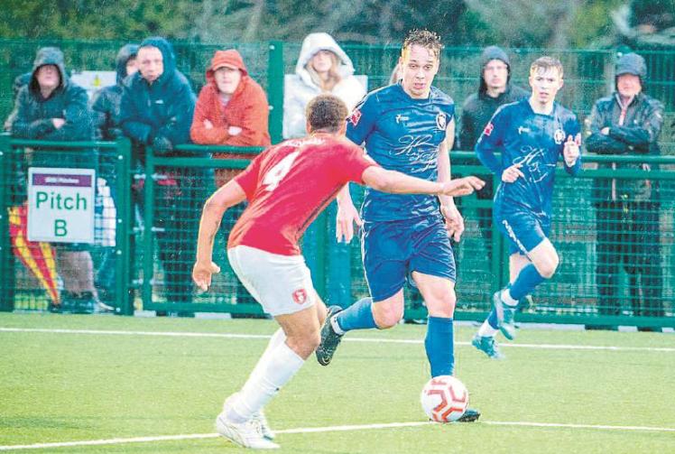 Rogalski scores twice as Marlow go fourth with victory over Met Police
