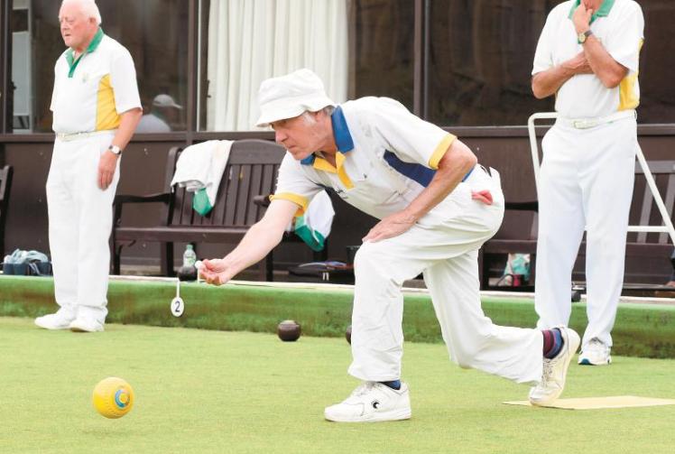 Desborough beat Banks Bowling Association but Berkshire's VPs have the upper hand