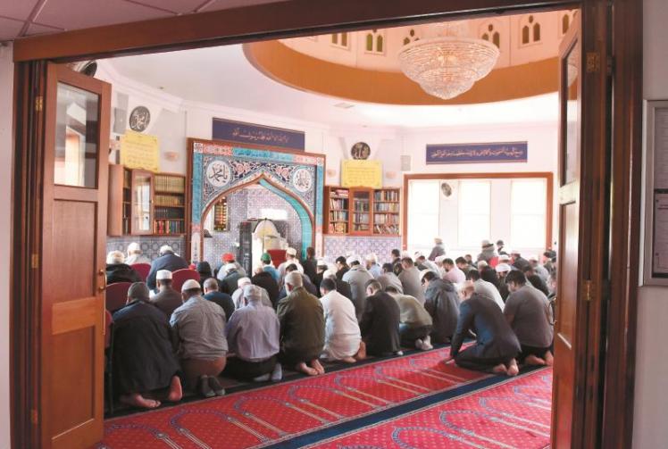 Maidenhead Mosque welcomes in community for Iftar meals this Ramadan