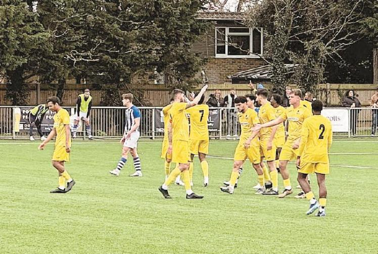 Holyport deservedly beat local rivals Burnham to move into play-off ...