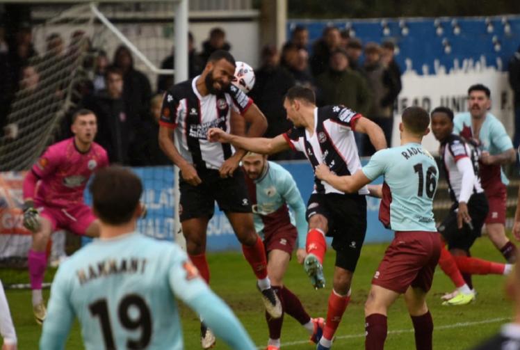 Ten-man Maidenhead United ruthlessly punished by clinical Gateshead