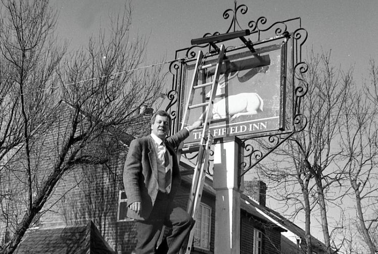 Remember When: White Hart confusion prompted Fifield Inn name change
