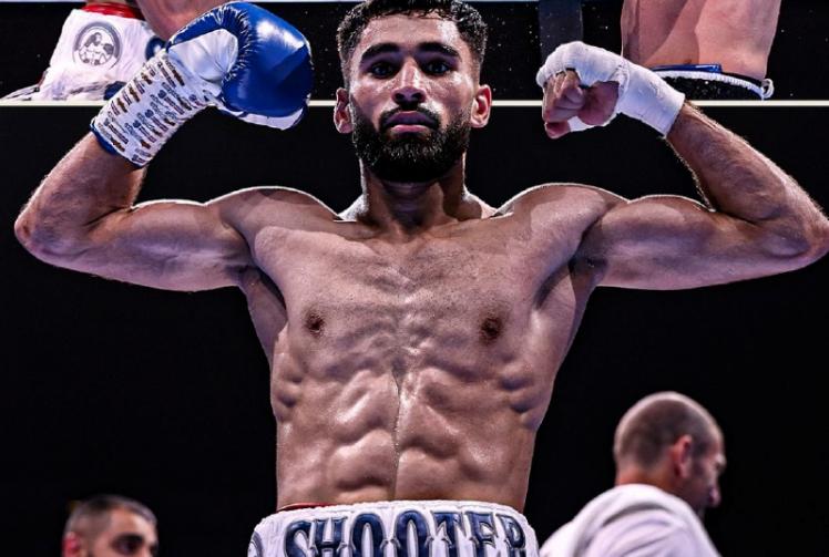'Shooter' makes his mark: Ishaq stops Gallardo in style on pro debut