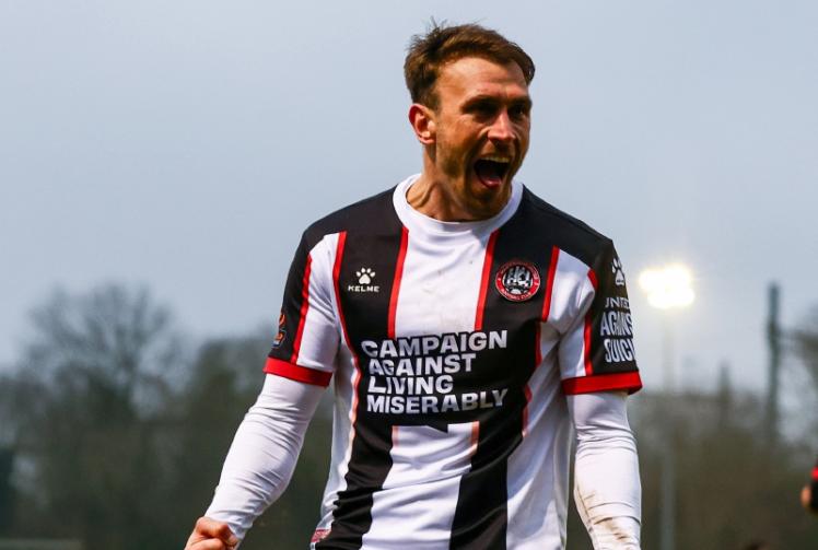 Captain Fantastic! De Havilland brace seals Maidenhead United win at Dover