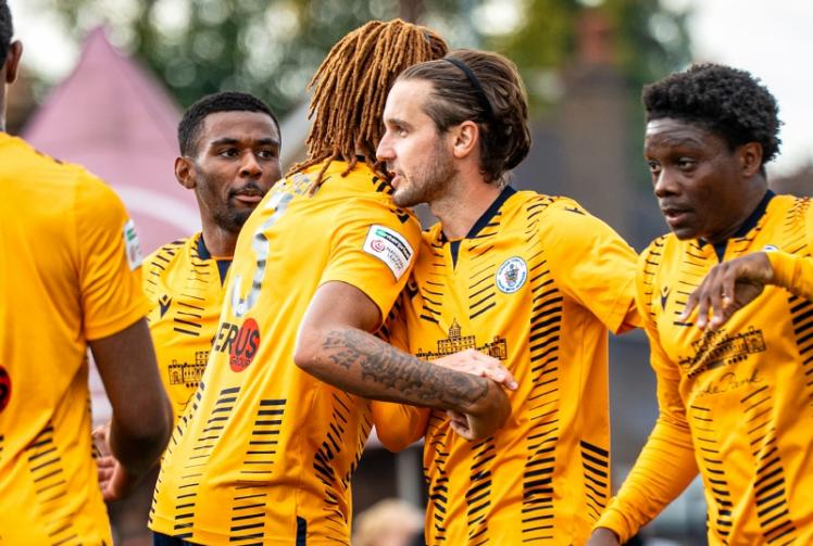 Battling Rebels rocked by dubious decisions in Five-Goal Hornchurch blitz