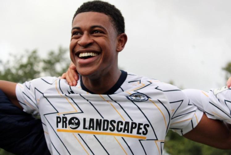 Gidaree at the double as Slough end away-day drought with win at Hampton