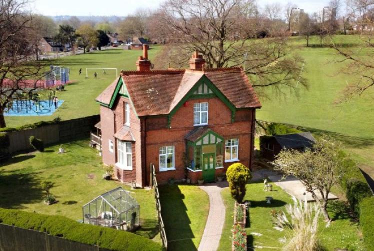 Park lodge with character and comfort