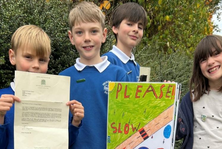 Minister praises children’s road safety campaign