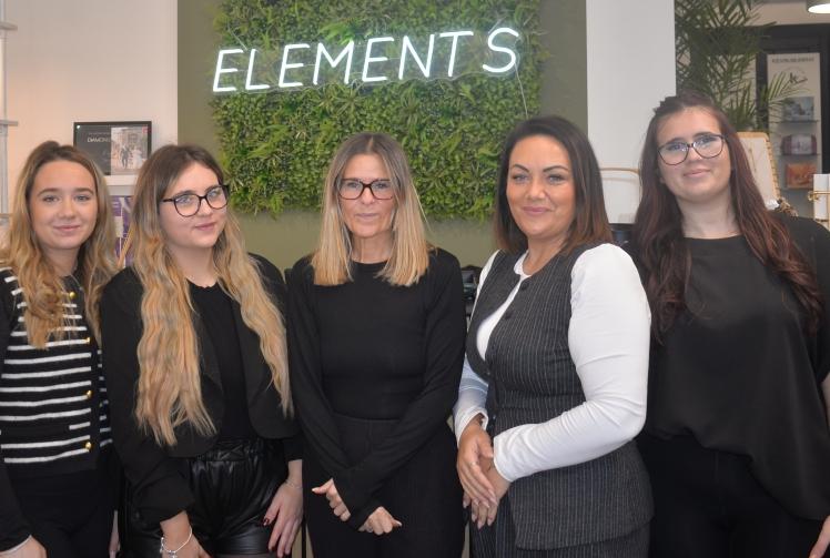 Festive trading mixed