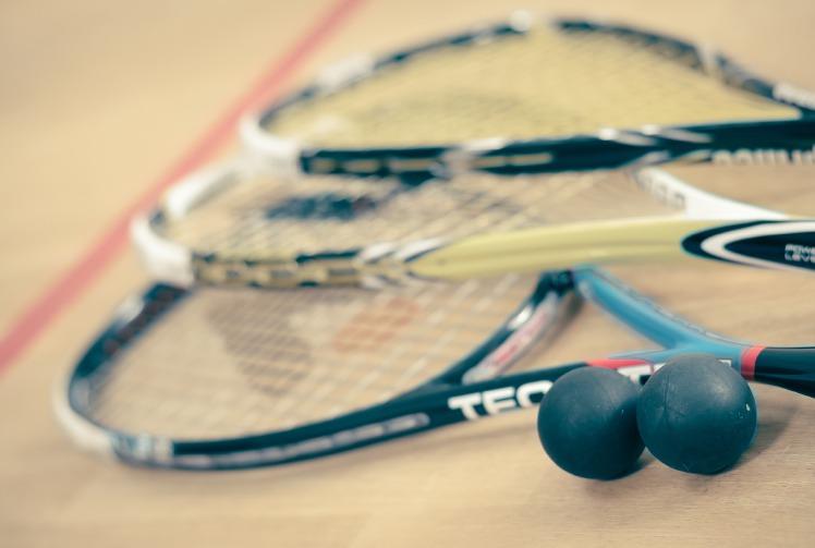 Mixed fortunes for Henley sides