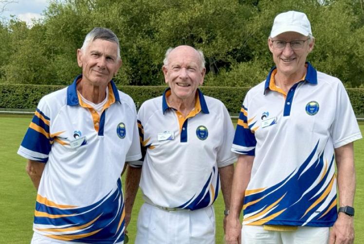 Henley dominate derby clash to move top of Plomer Cup table