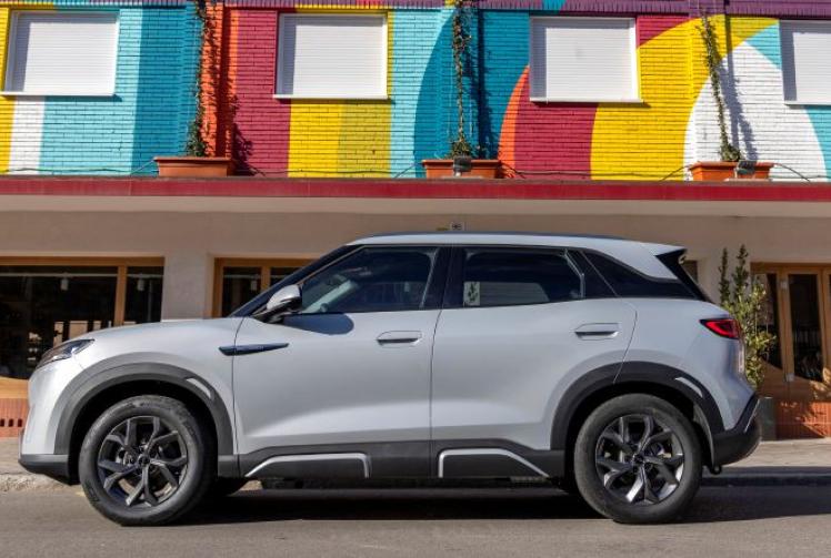 Compact SUV crafted with eco-friendly leather seats